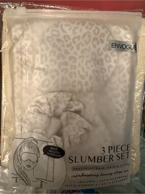 En Vogue 3 pcs Satin Slumber Set in Leopard NEW